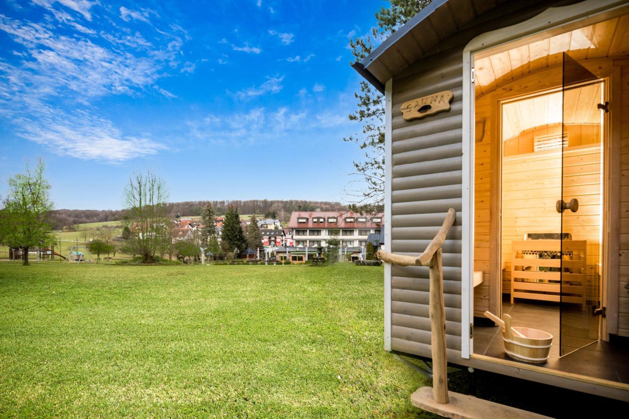 Best Western Hotel Brunnenhof Weibersbrunn Eksteriør bilde