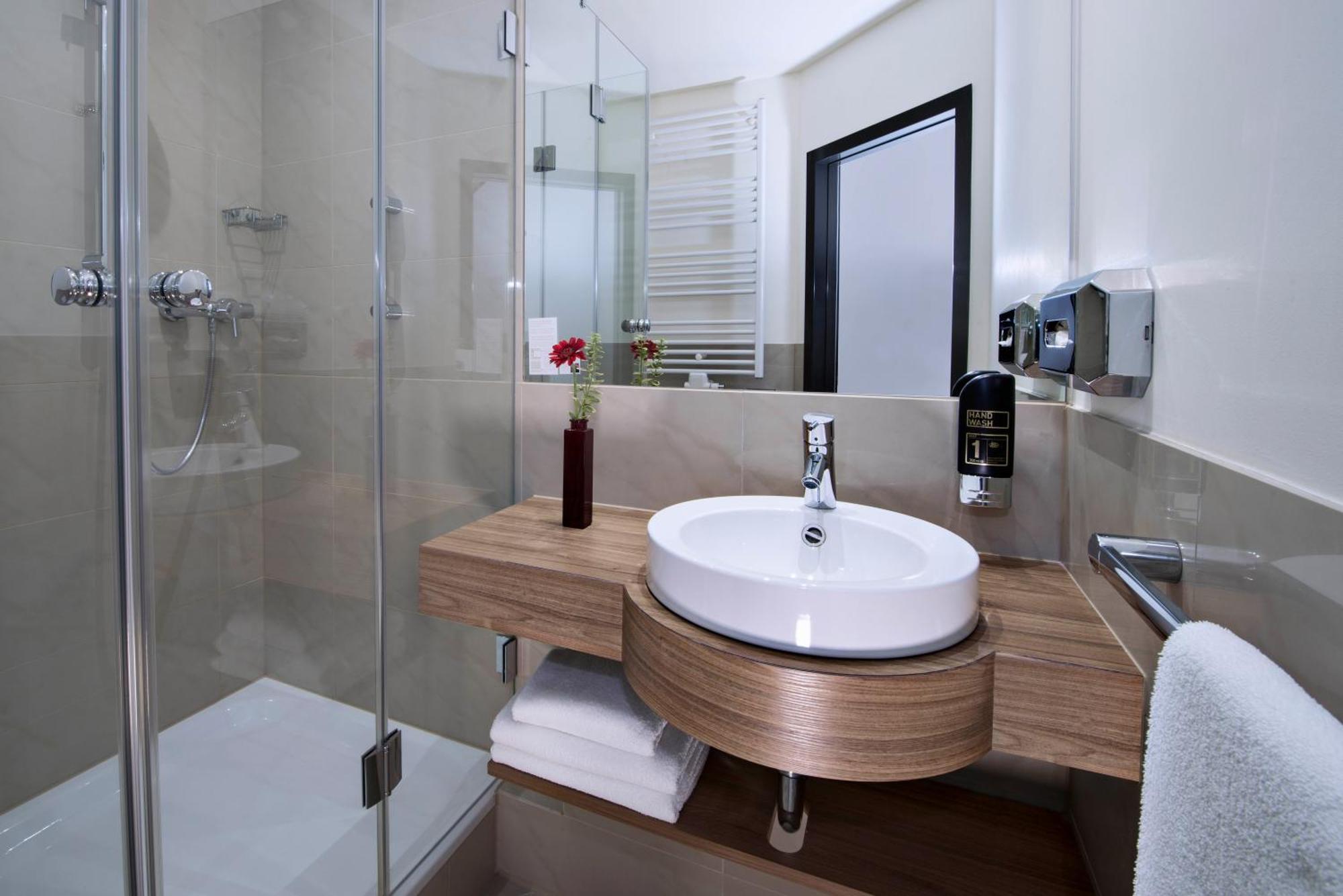Best Western Hotel Brunnenhof Weibersbrunn Eksteriør bilde