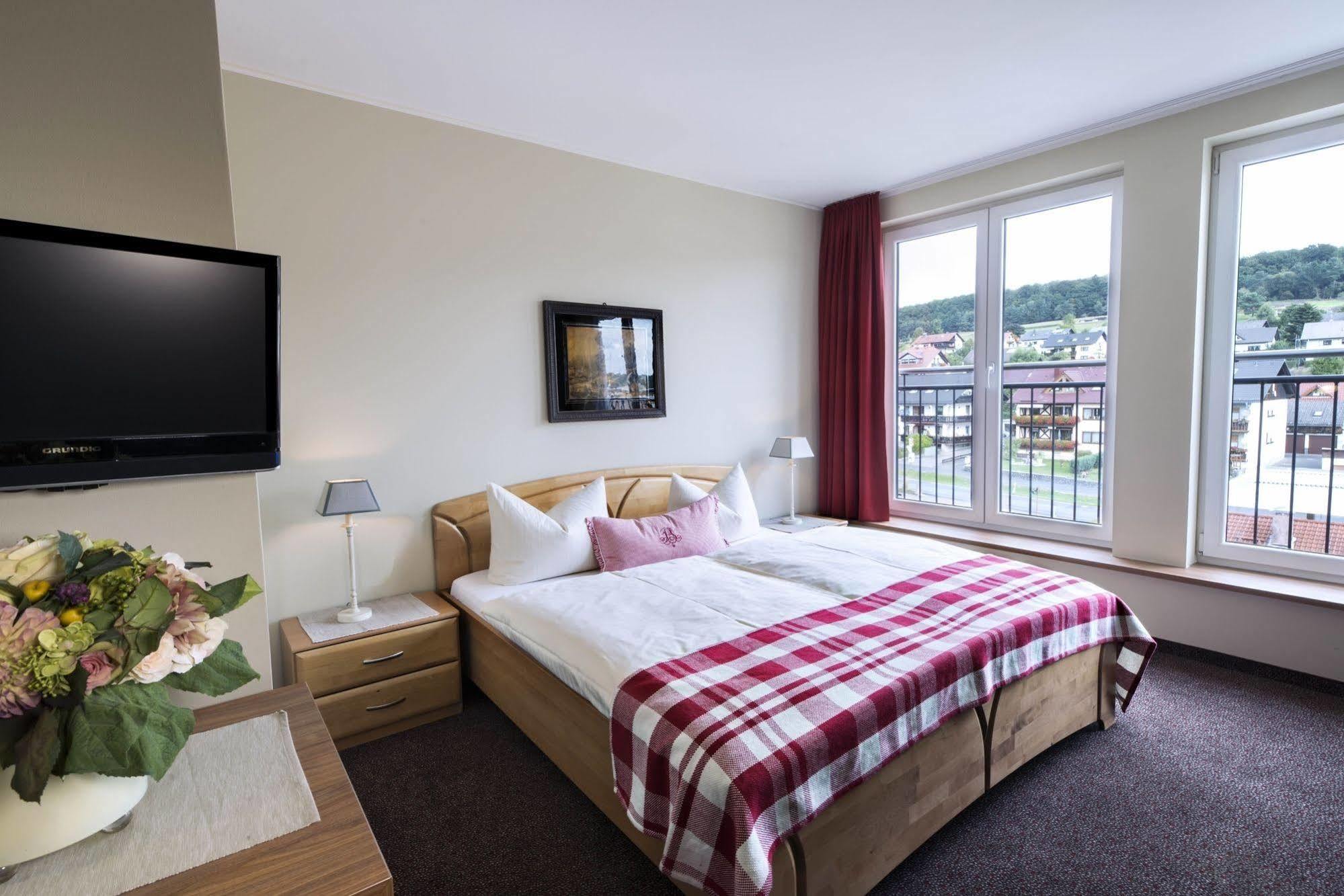 Best Western Hotel Brunnenhof Weibersbrunn Eksteriør bilde